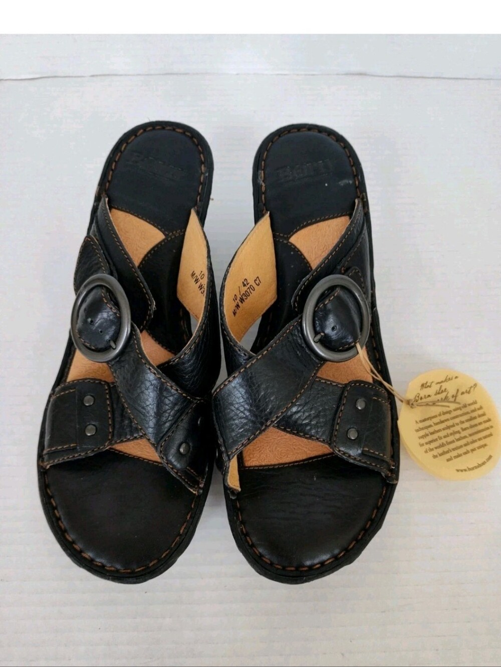 Born Women's Black Leather Sandals Size 10 Criss Cross Straps Buckle Slide - Picture 7 of 8